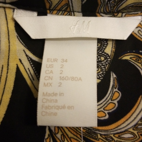 H&M Women's V-neck Dress - Picture 6 of 6